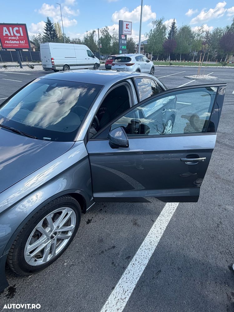 Audi A3 2.0 TDI clean Stronic Ambiente - 8