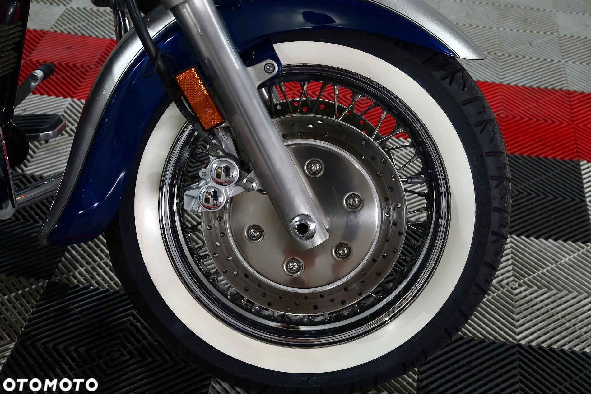 Yamaha Road Star - 16