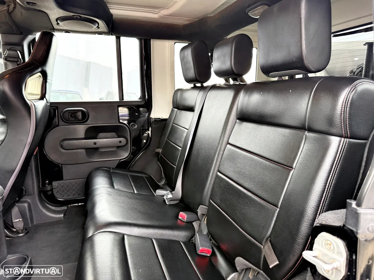 Jeep Wrangler 2.8 CRD ATX Sport - 30
