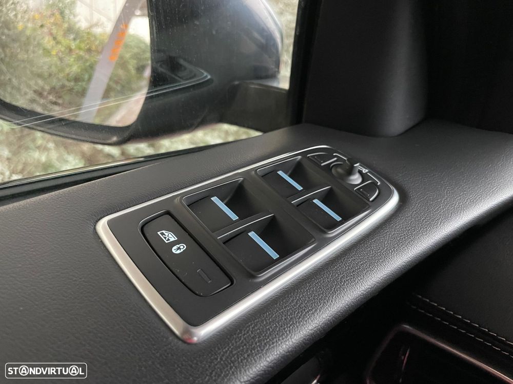 Jaguar F-Pace 2.0 i4D R-Sport Aut. - 18