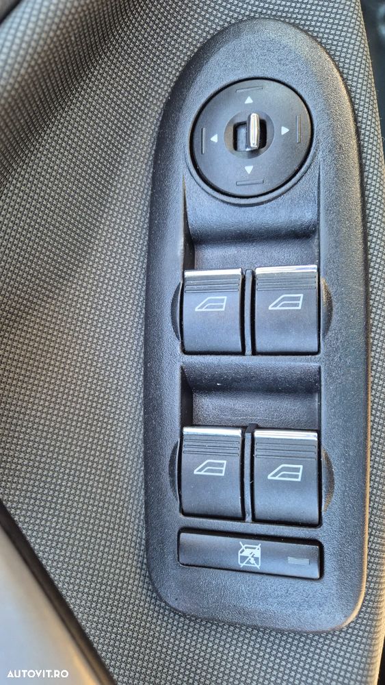 Ford Kuga 2.0 TDCi 4x4 Champions Edition - 17