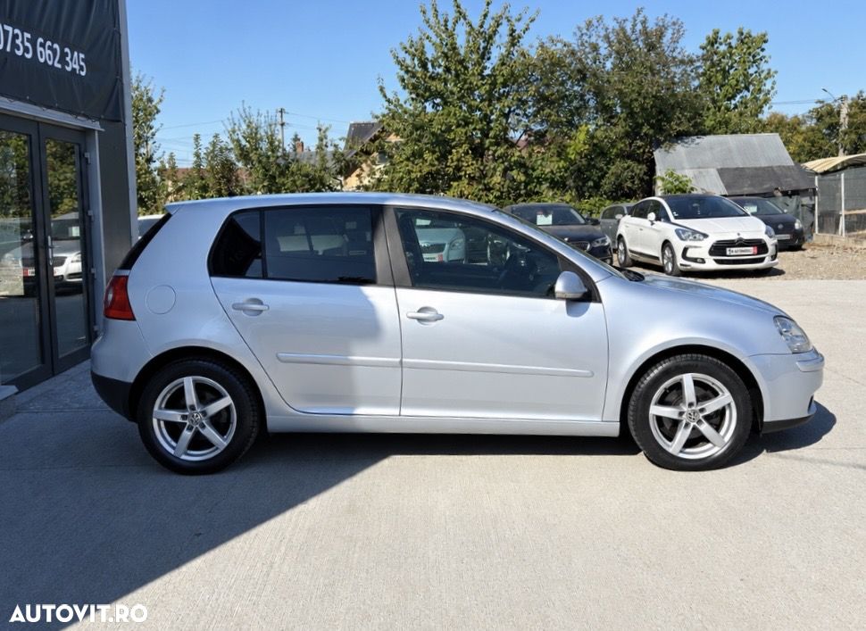 Volkswagen Golf 1.9 TDI DSG United - 4