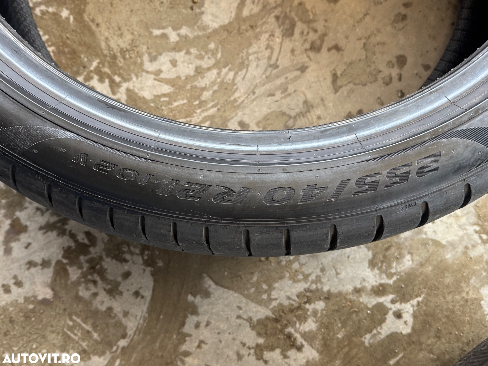 Vând 4 anvelope 255/40/21 Pirelli de vară ca noi - 6