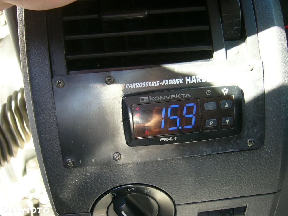 Volkswagen Transporter T5 LONG Chłodnia Konvekta 0*C - 14