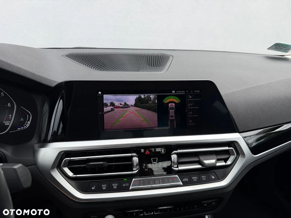 BMW Seria 3 318i Sport Line - 13