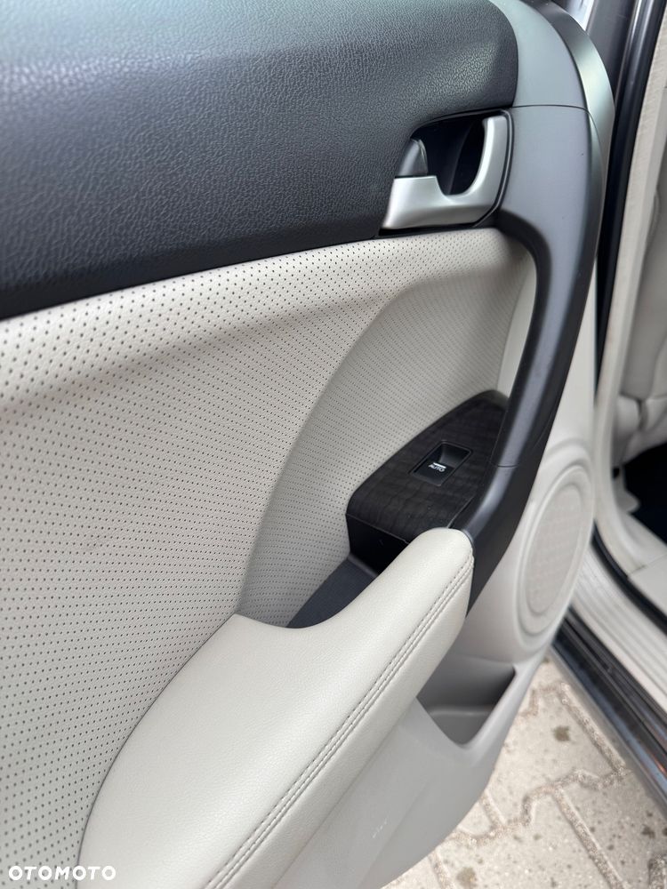 Honda Accord 2.0 Executive Nav - 12