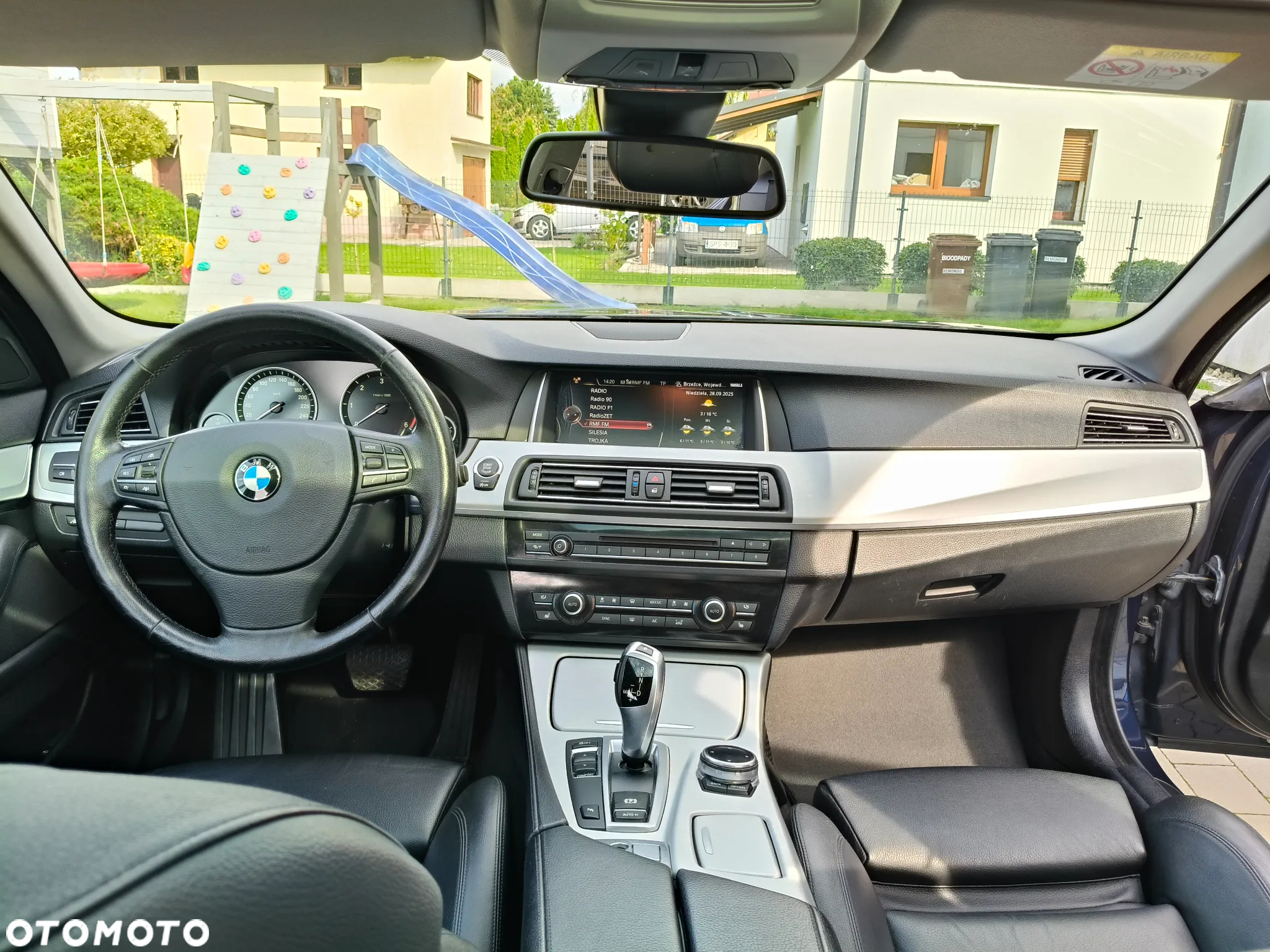 BMW Seria 5 525d Touring - 8