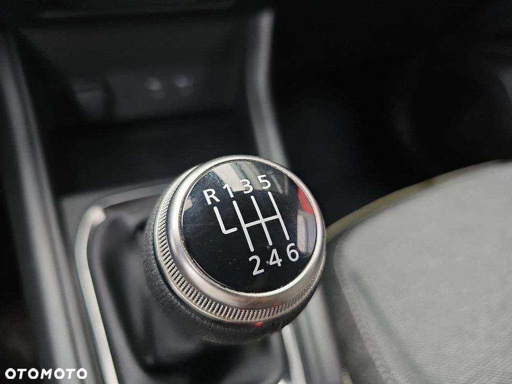 Renault Captur - 24