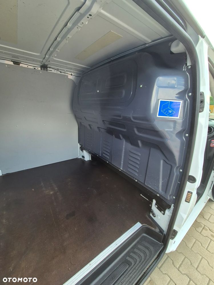 Mercedes-Benz Vito LONG 2,2CDI 2019r 130Tys km RWD 100%Bezwypadkowy Super stan Gwarancja przebiegu - 29
