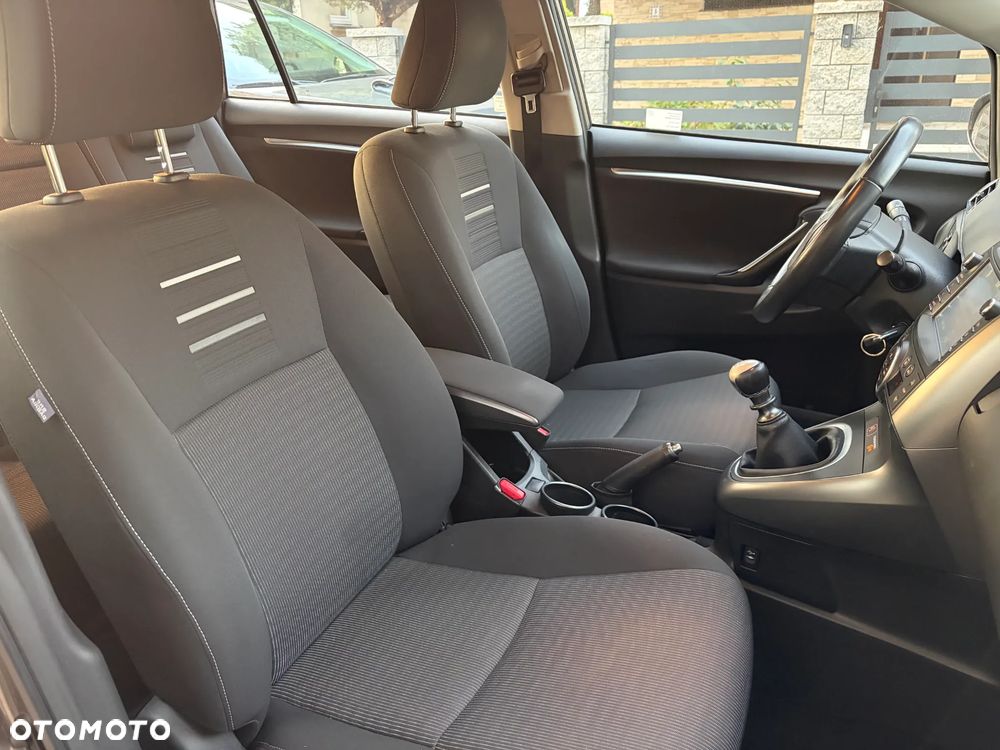 Toyota Verso 1.6 Premium EU6 - 10