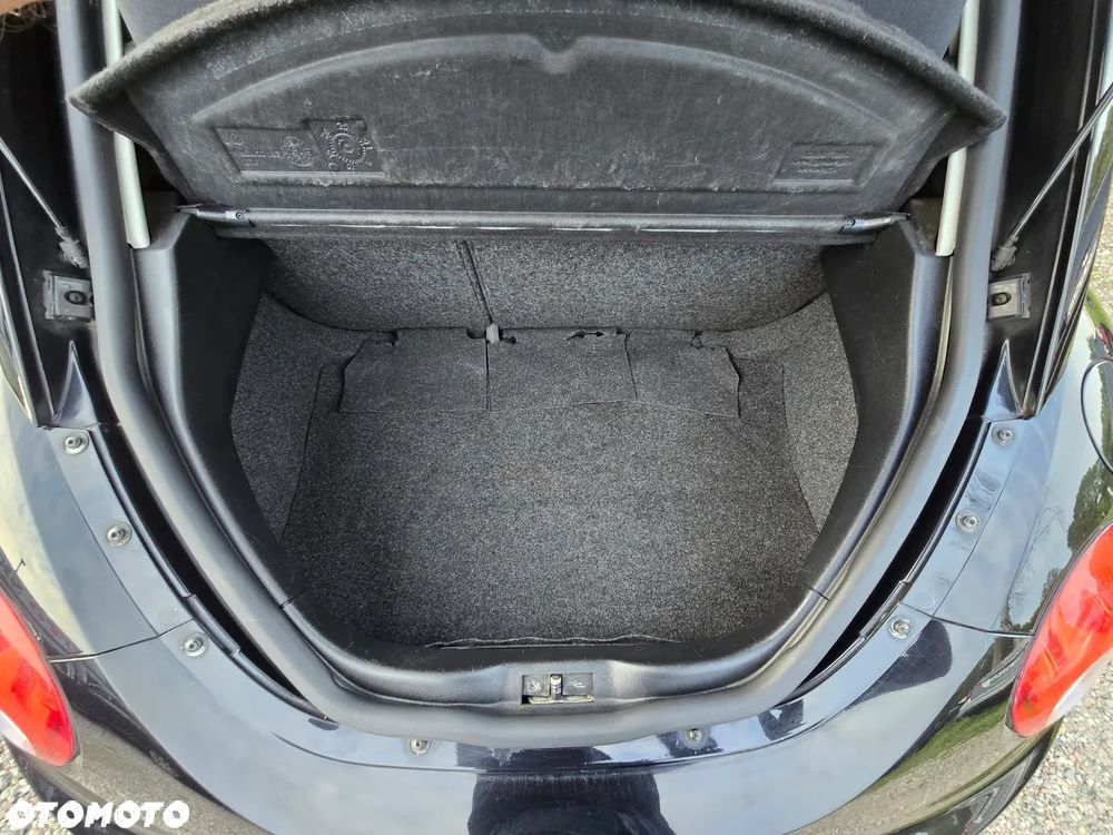 Volkswagen New Beetle 1.6 Freestyle - 39