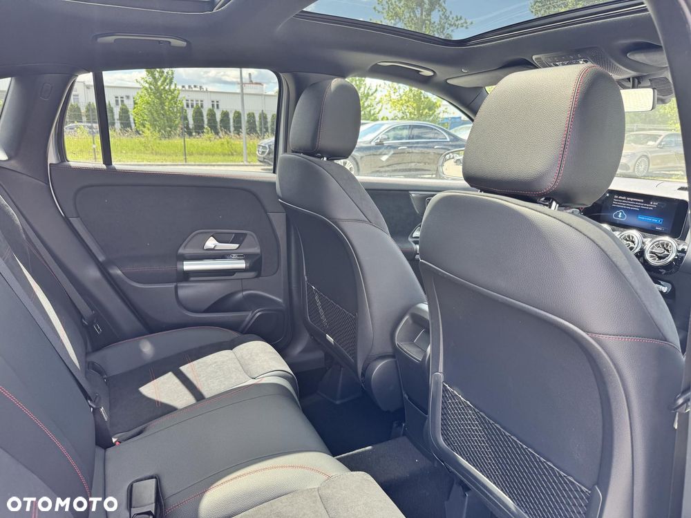 Mercedes-Benz GLA 200 mHEV AMG Line 7G-DCT - 18