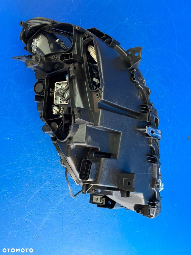 PRAWY BI XENON DYNAMIC BMW F01 F02 USA BDB - 10