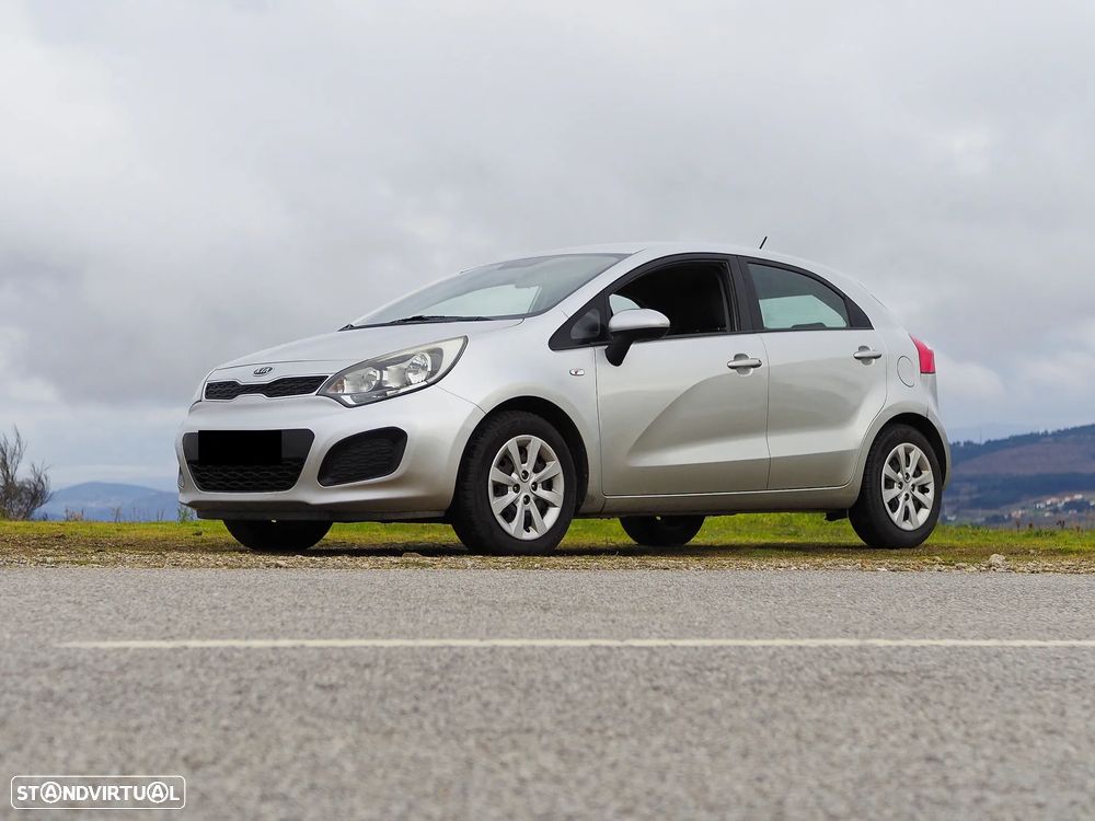 Kia Rio 1.1 CRDi EX - 1