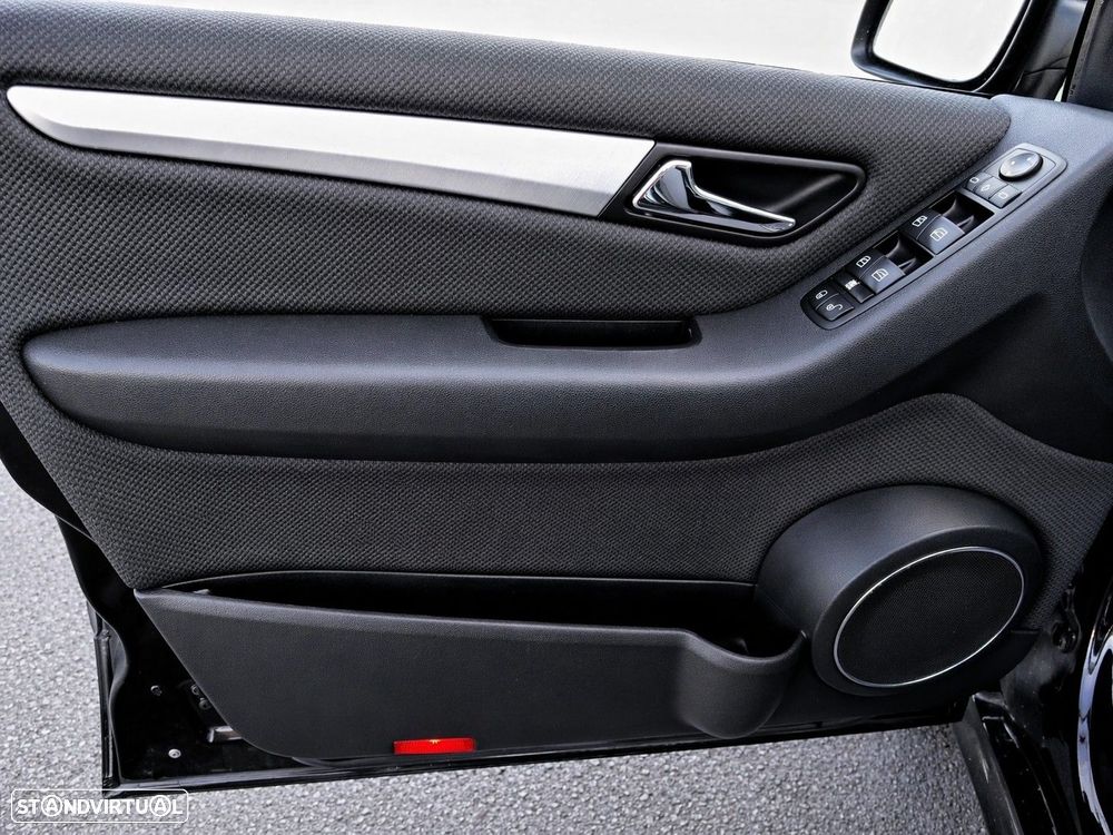 Mercedes-Benz B 160 BlueEFFICIENCY - 20