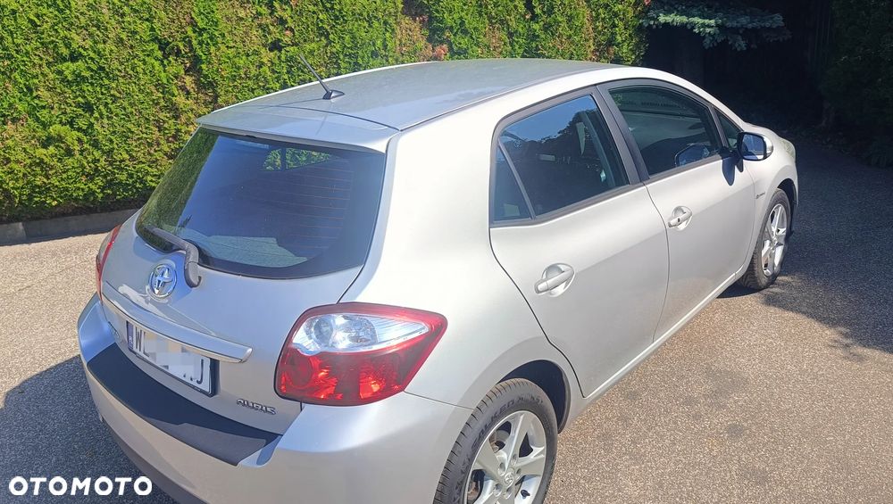 Toyota Auris 1.6 MultiMode Executive - 3