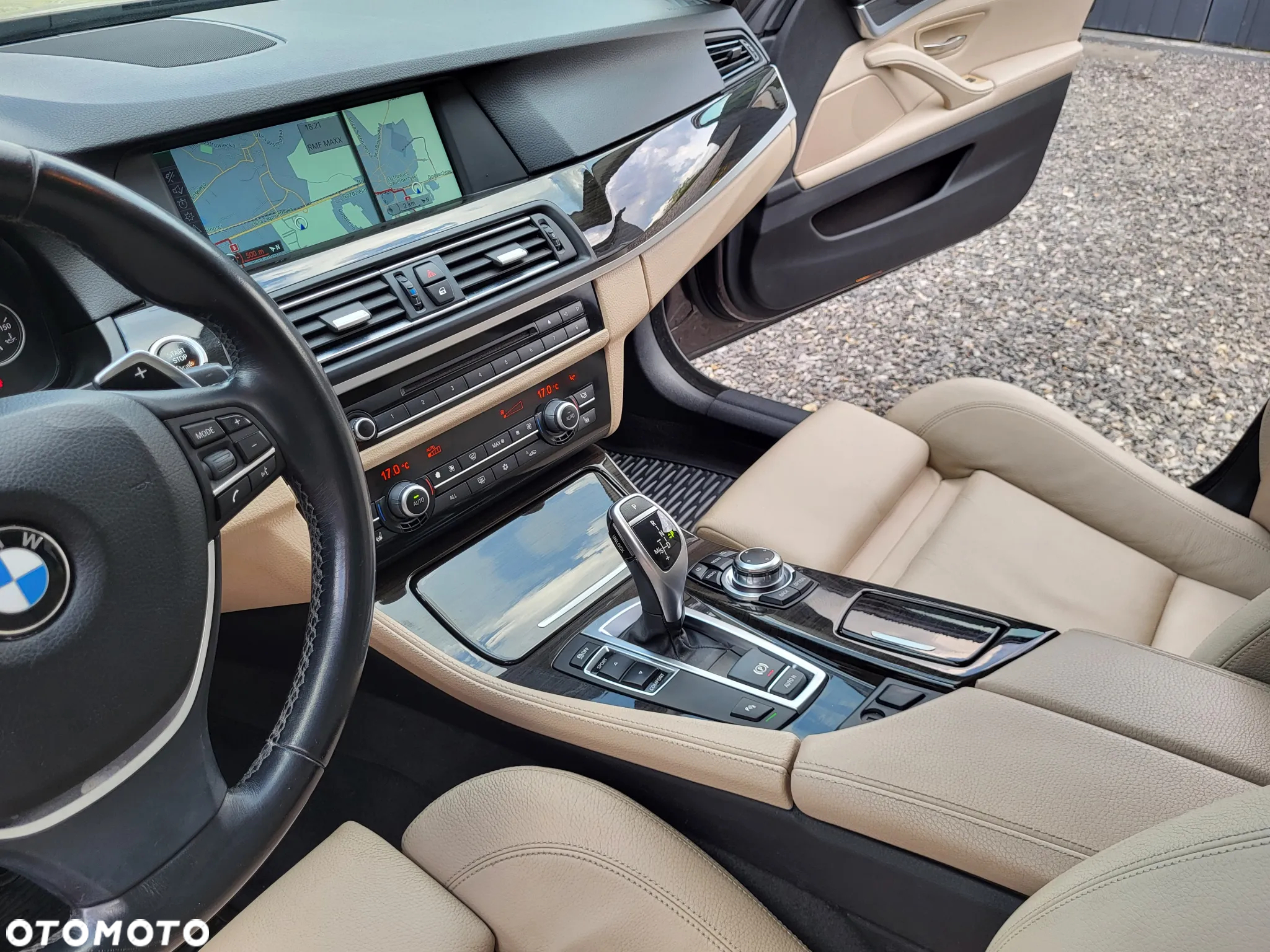 BMW Seria 5 520d Touring - 10