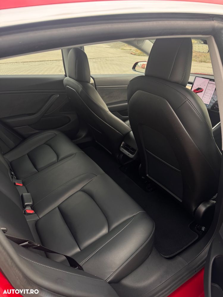 Tesla Model 3 Langstreckenbatterie Allradantrieb Dual Motor - 8