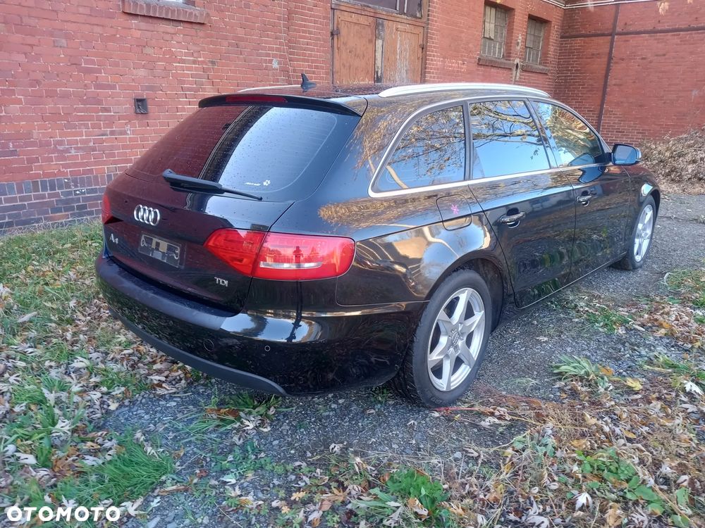 Audi A4 Avant - 5