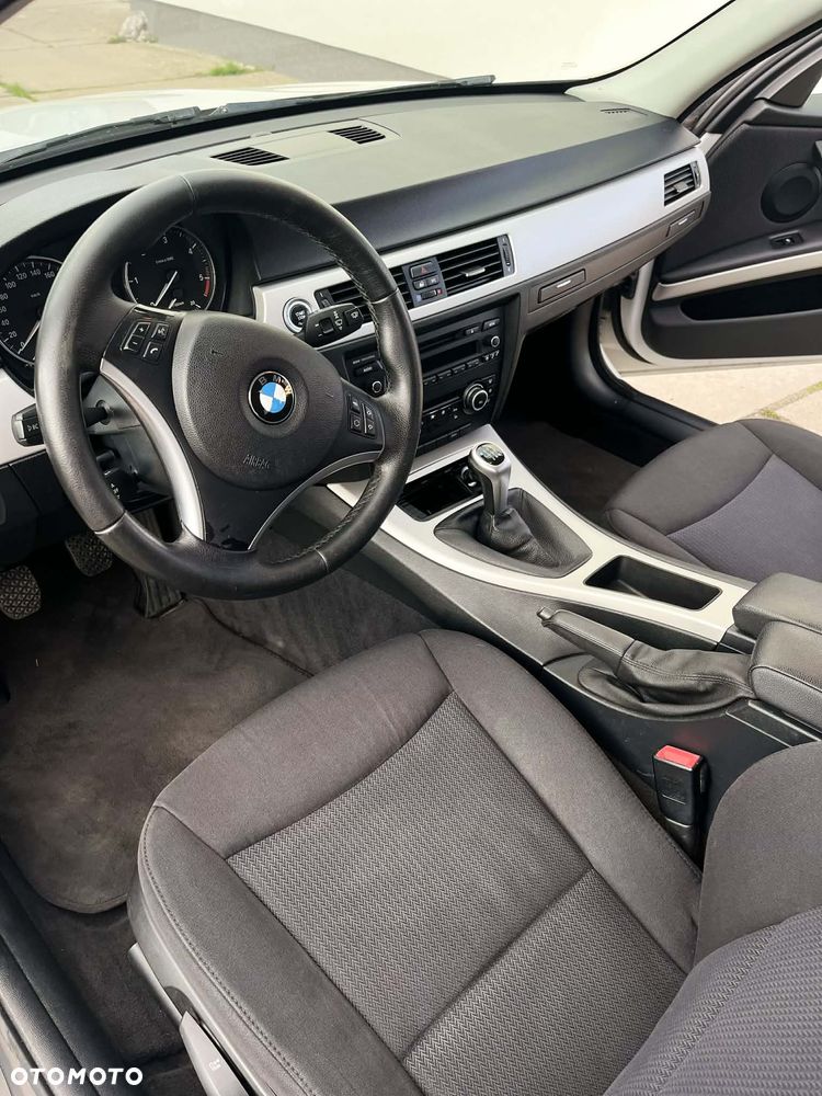 BMW Seria 3 - 15