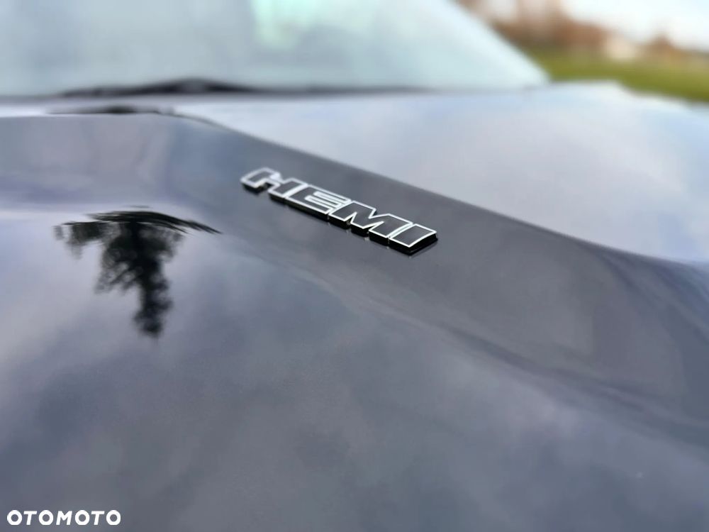 Dodge Challenger 5.7 R/T - 25