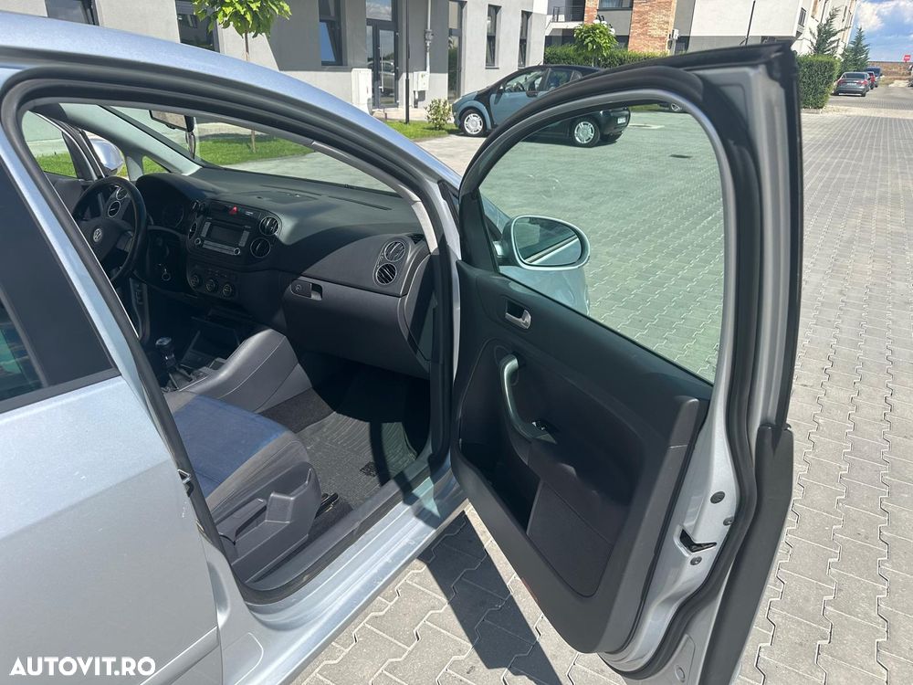 Volkswagen Golf Plus - 10