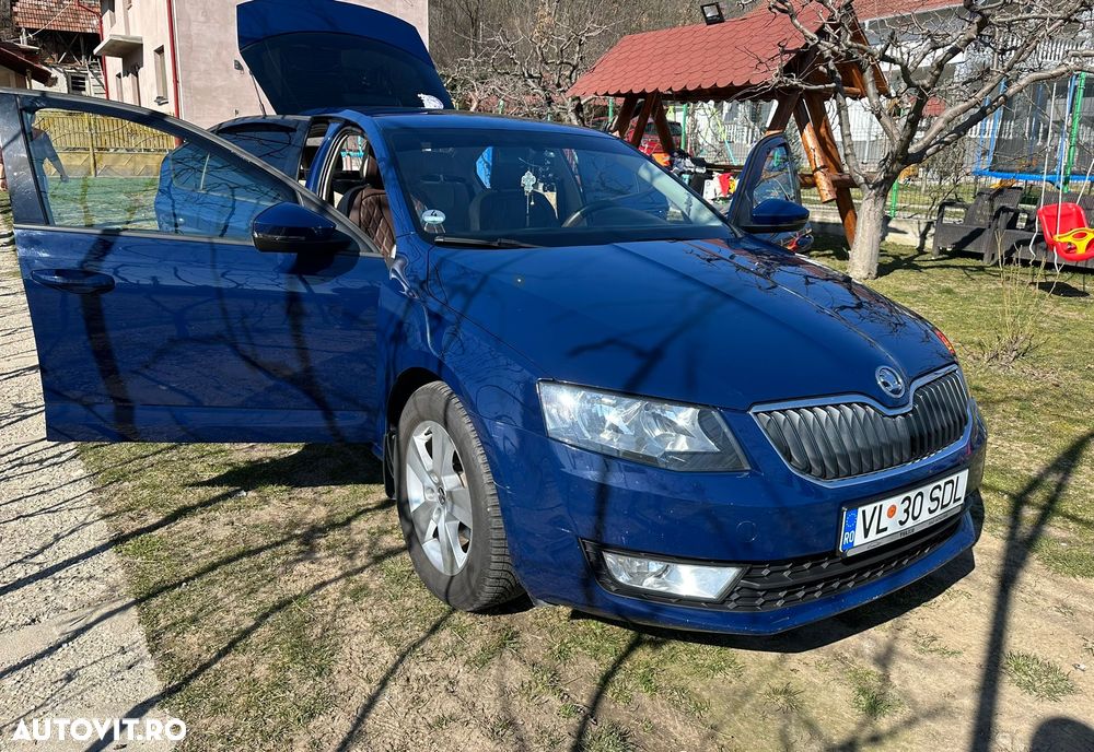 Skoda Octavia 1.6 TDI Classic DSG - 6