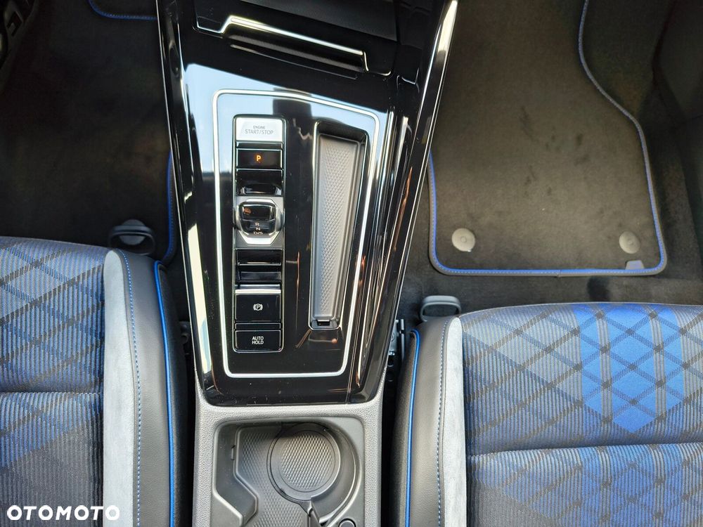 Volkswagen Golf - 29