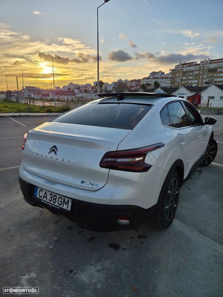 Citroën e-C4 X Shine - 4