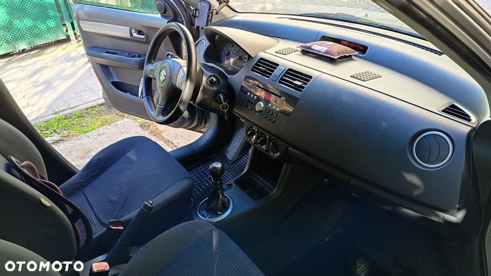 Suzuki Swift 1.3 DDiS GLX / Comfort - 7