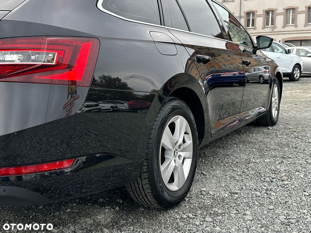 Skoda Superb 1.4 TSI ACT Ambition - 5