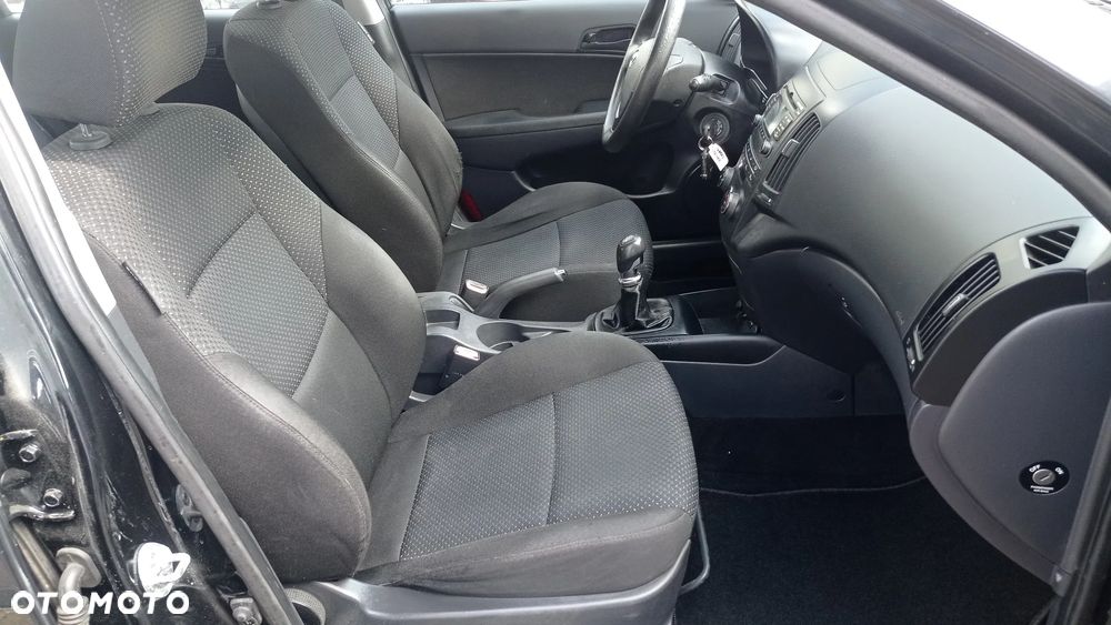 Hyundai i30 1.4 Comfort - 38