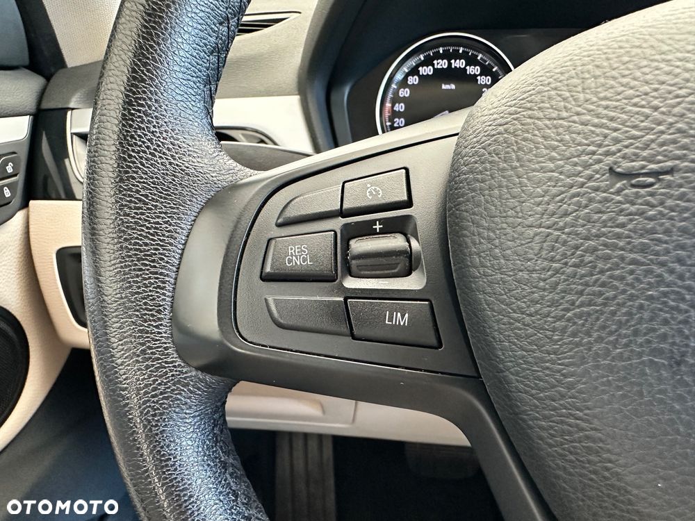 BMW X1 sDrive18i GPF xLine - 19
