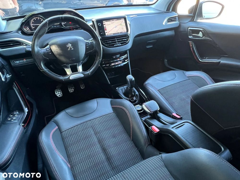 Peugeot 2008 PureTech 110 Stop&Start GT-Line Edition - 27