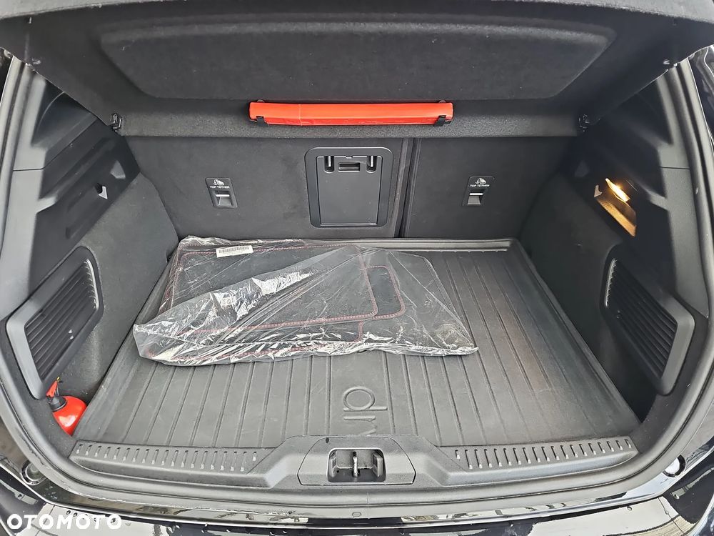 Ford Focus 2.3 EcoBoost ST X - 21