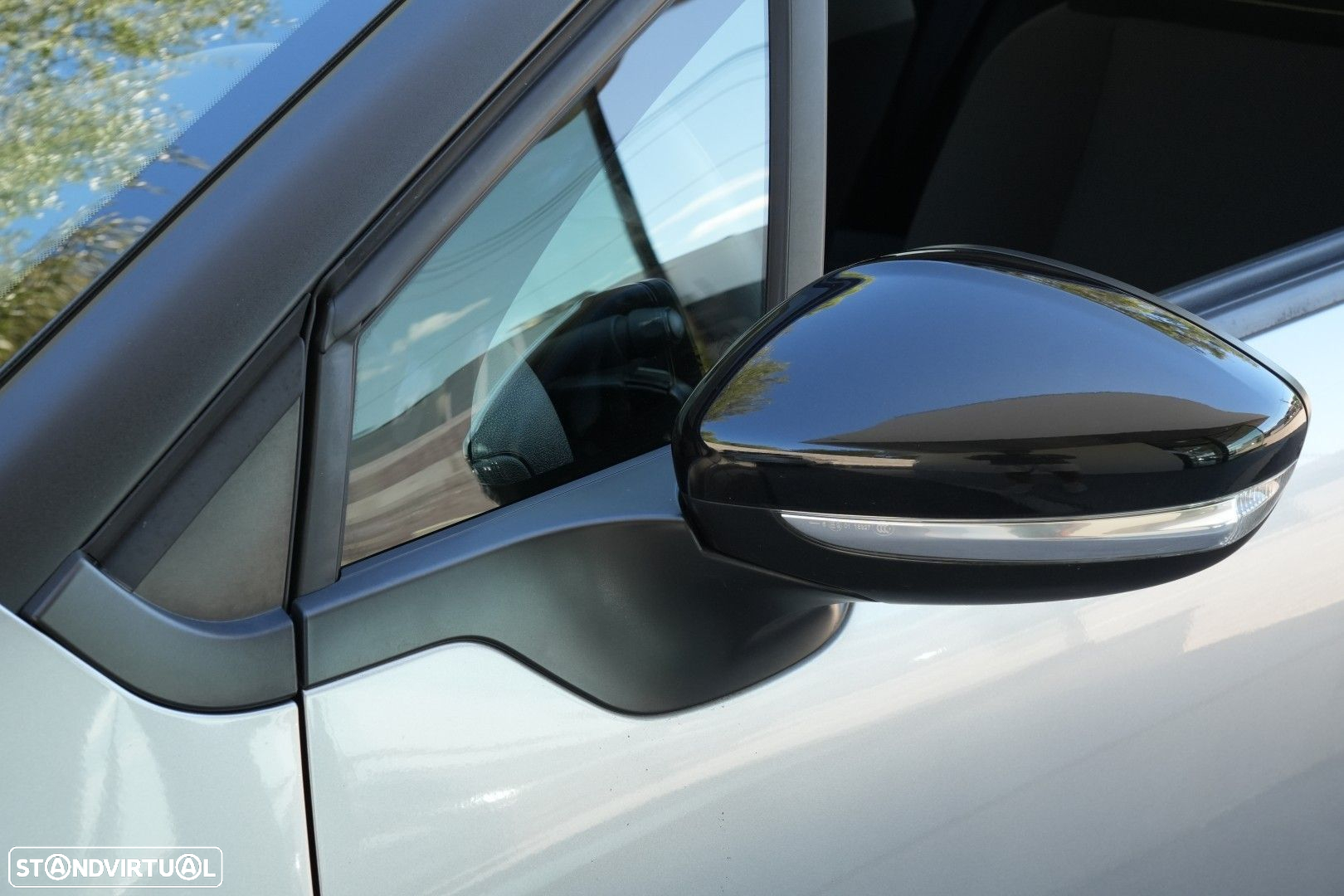 Citroën C3 1.2 PureTech Shine - 32