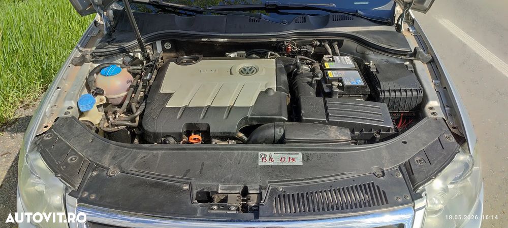 Volkswagen Passat 2.0 TDI Comfortline DPF - 12
