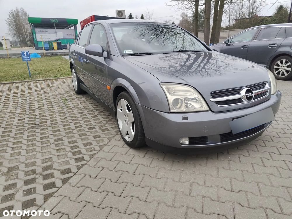 Opel Vectra 2.2 DTI - 1