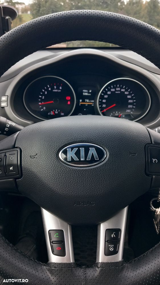 Kia Sportage 1.7 DSL MT 4x2 PREMIUM - 16