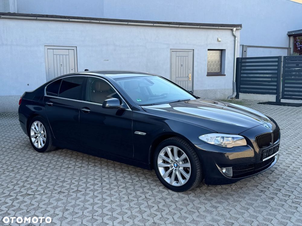 BMW Seria 5 520d - 11