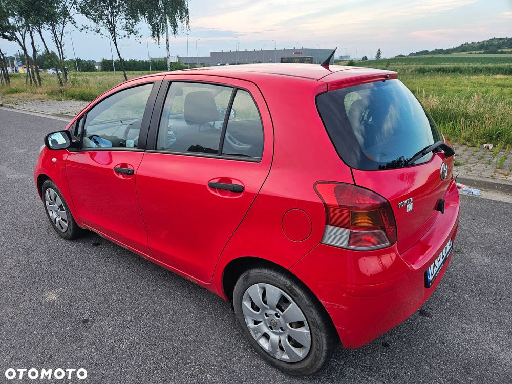 Toyota Yaris 1.33 Luna - 5