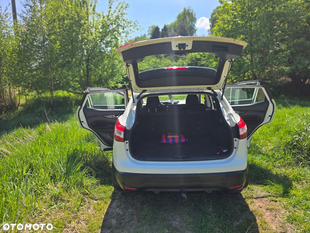 Nissan Qashqai 1.6 DCi 4x4 N-Tec - 23