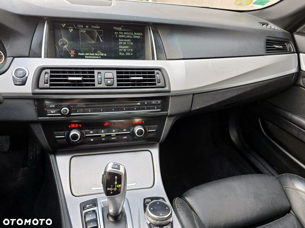 BMW Seria 5 530d xDrive Sport-Aut - 29