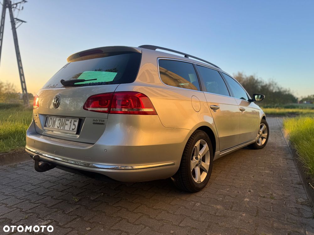 Volkswagen Passat 2.0 TDI Comfortline DSG - 4