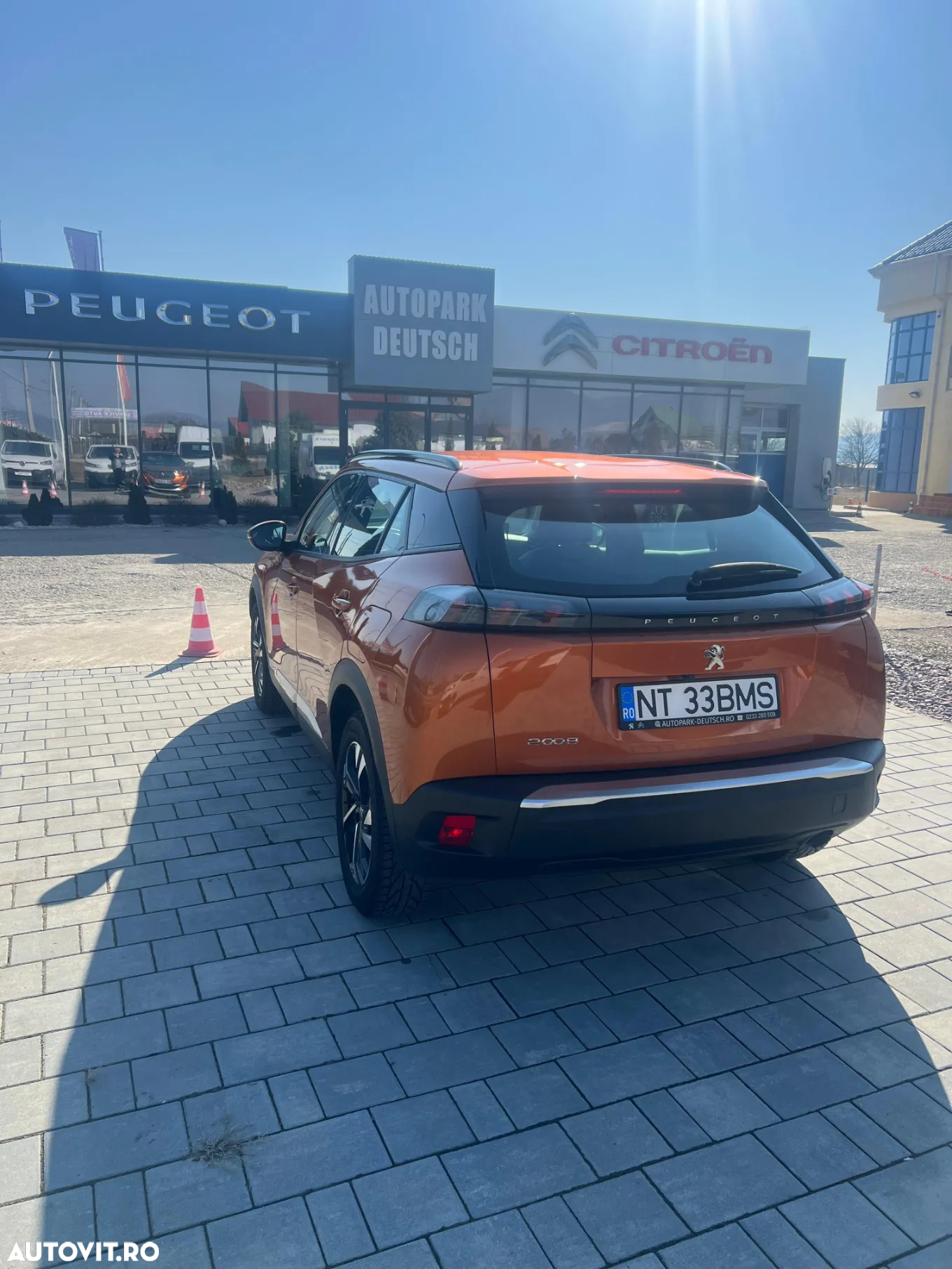 Peugeot 2008 1.2 L PureTech STT Allure - 2