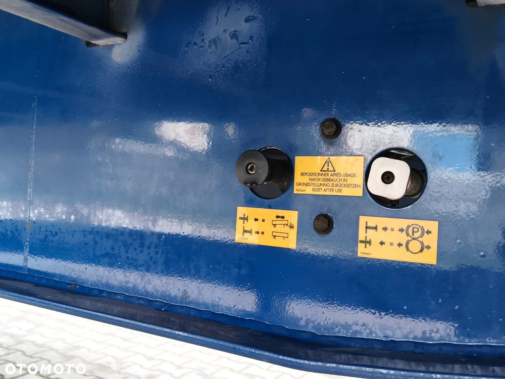 Fruehauf KONTENER FURGON / OSIE BPW . ROLETA / PODŁOGA SZYNA-DESKA / WINDA ZAŁADUNKOWA - 10