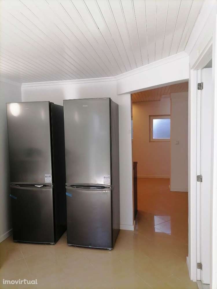 Moradia Remodelada em banda na Rua do Sítio ao Casalinho da Ajuda. - Grande imagem: 3/44