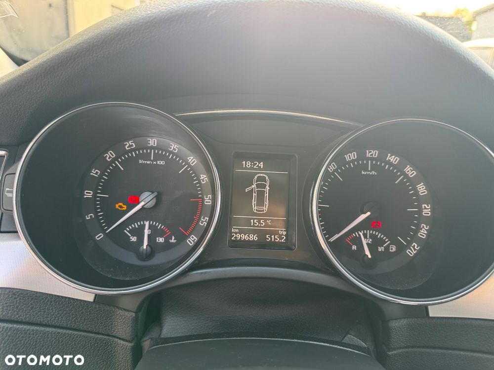 Skoda Superb 2.0 TDI PD Elegance - 13