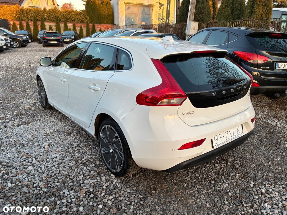 Volvo V40 D2 - 5