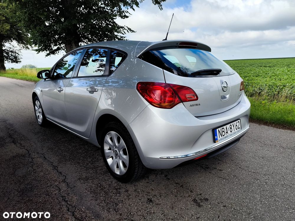 Opel Astra 1.6 CDTI Enjoy - 3